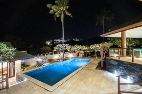 5 Bedroom Sea View Villa 20 metres from the beach